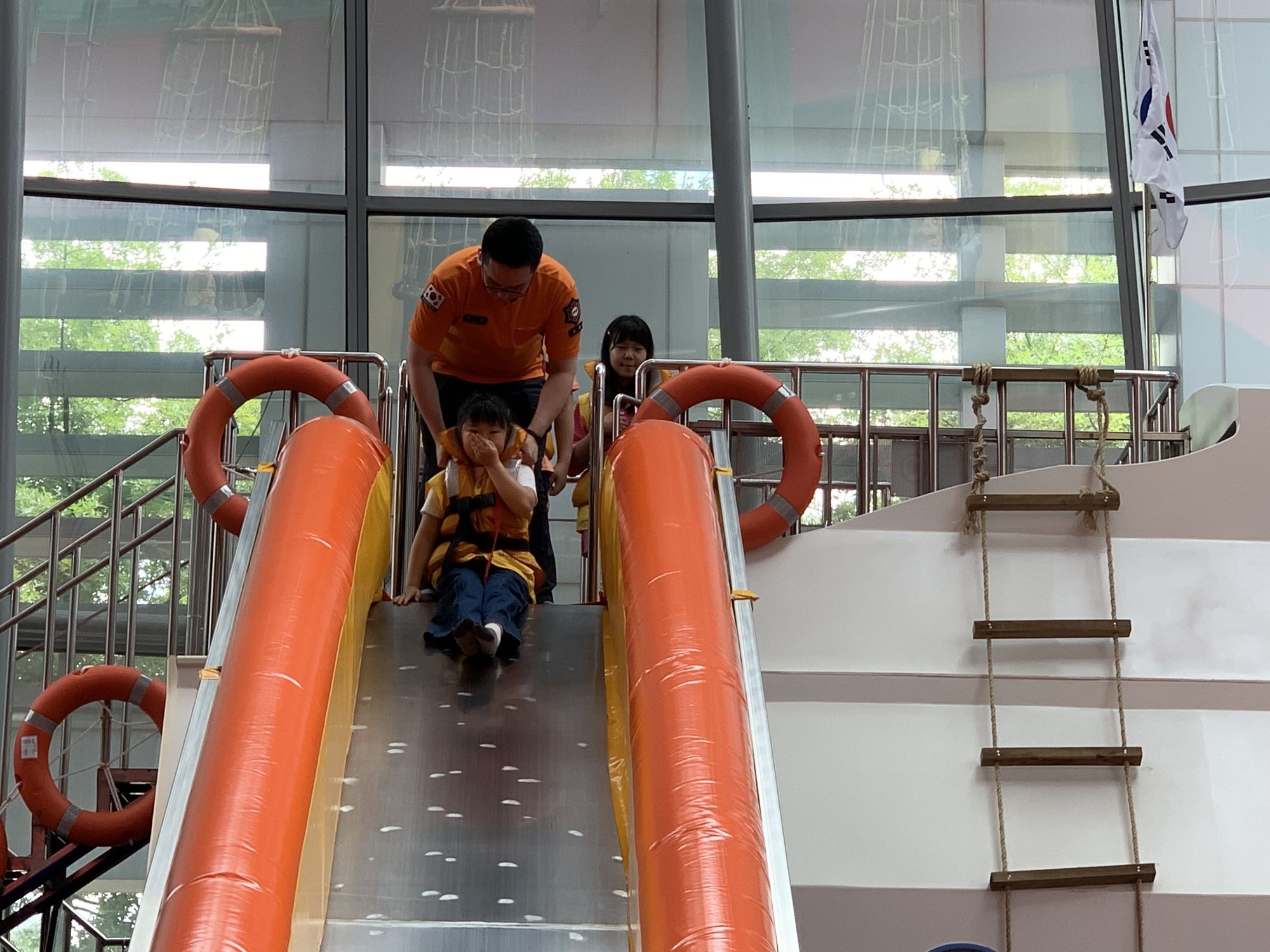 190720 13기가족봉사단안전체험관 (11).jpg
