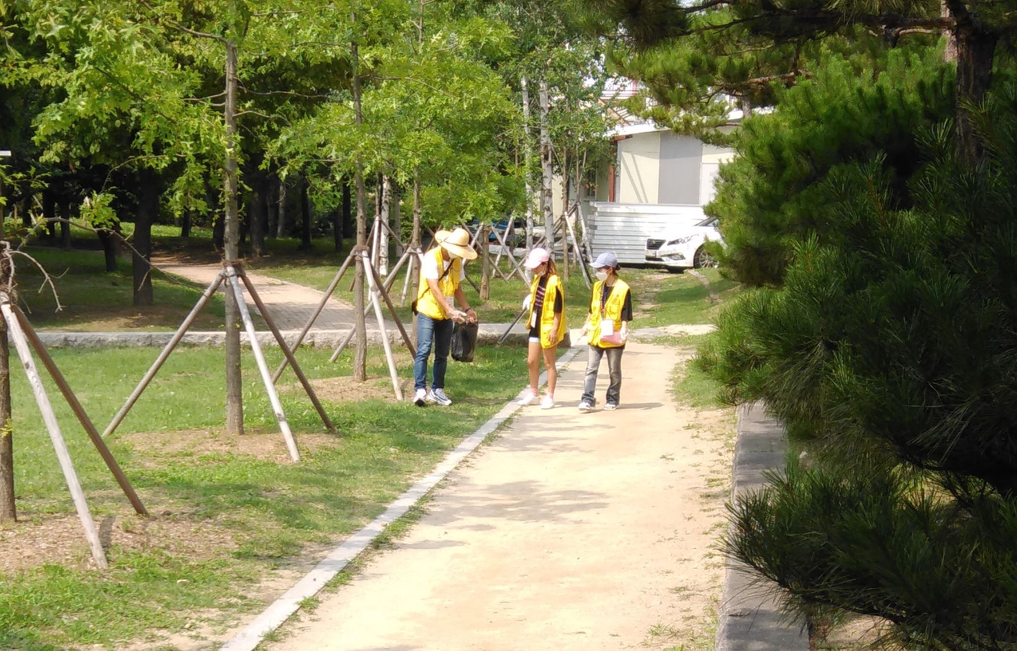 200718 14기가족봉사단덕계공원환경정화활동 (21).jpg