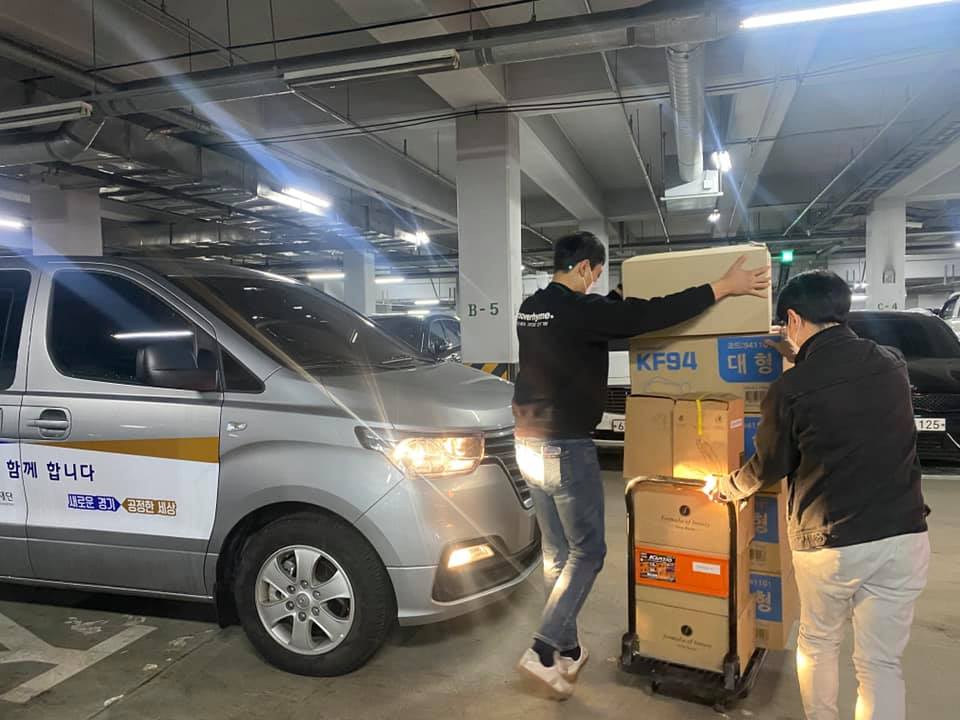 210215 이웃돕기물품나눔(3개복지관) (1).jpg