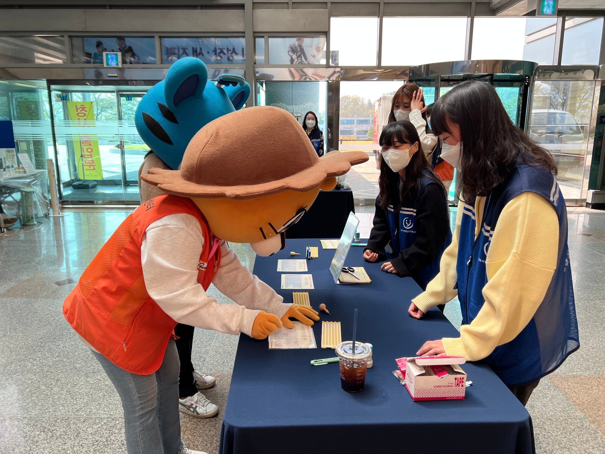 220419 감동이,자봉이와함께해봄 (1).jpg