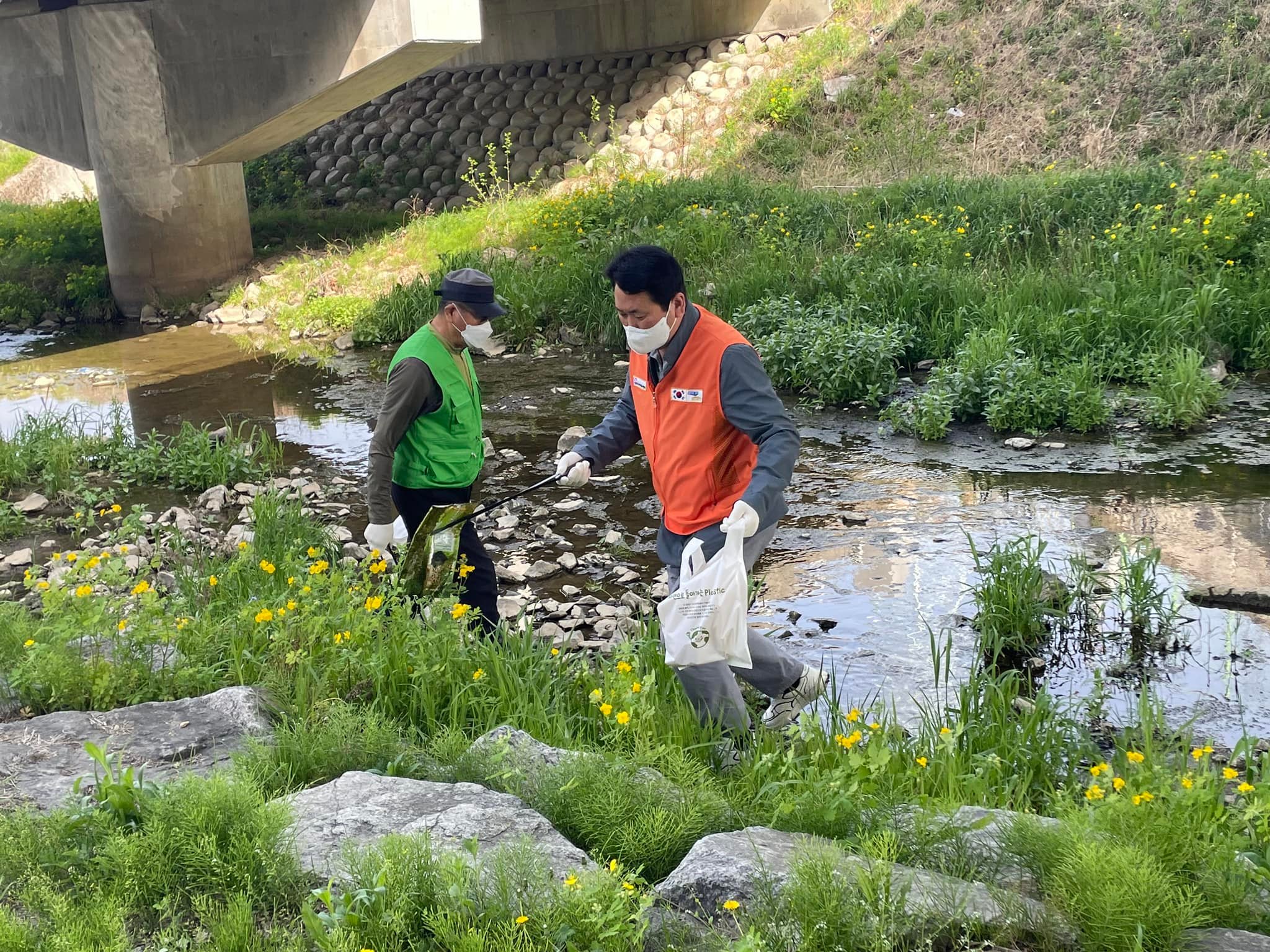 220427 상록자원봉사단5월양주역일대 환경정화 (7).jpg