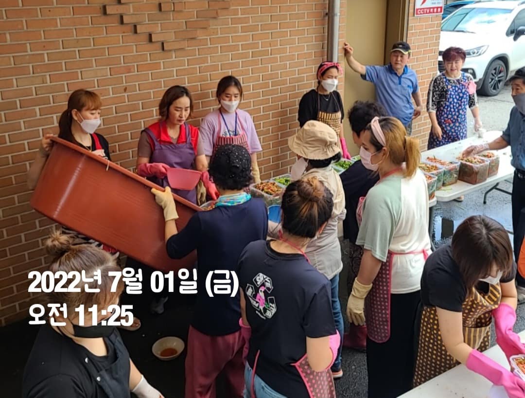 220701 은현면주민자치위원회 열무김치-봉사스케치 (3).jpg