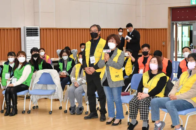 BandiView_BandiView_221120 가족봉사단연합평가워크숍-토크온더가족봉사단 (19).jpg