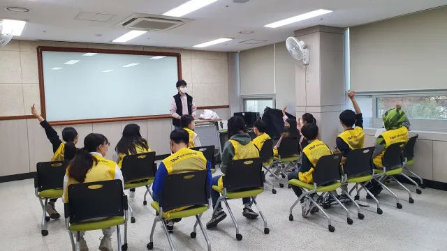 BandiView_BandiView_221210 어린이행복나눔봉사단평가회(12월) (5).jpg