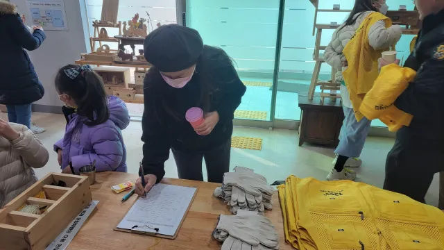 BandiView_BandiView_230204 양주시가족봉사단연합활동-목공체험 (10).jpg