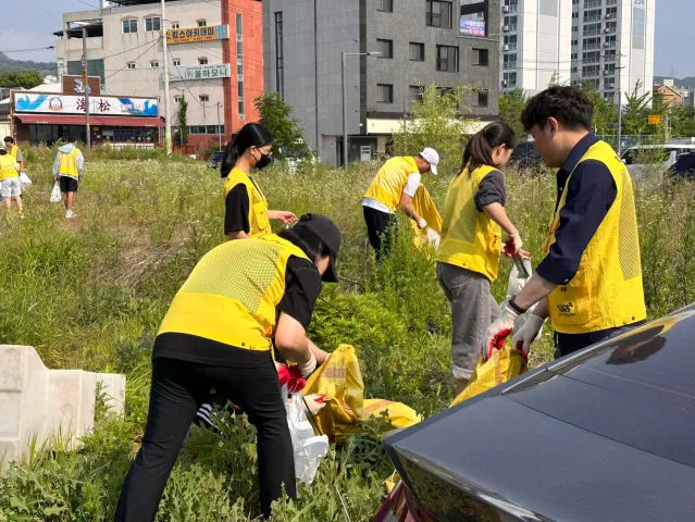 BandiView_BandiView_230605 자원봉사V에코반짝반짝클린데이 (3).jpg