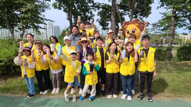 BandiView_BandiView_230923~24 홍보데이-천일홍축제 용기내 (1).jpg