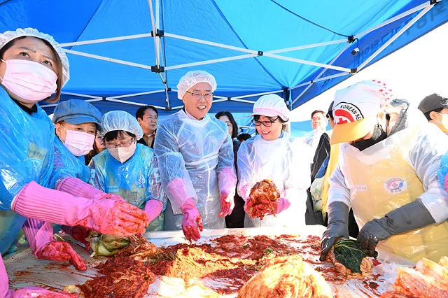 BandiView_BandiView_231108 양주시 사랑의김장나눔축제 (3).jpg