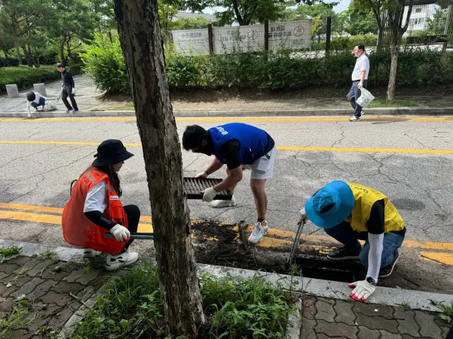 BandiView_BandiView_240728 V에코 반작반짝클린데이 (8).jpg