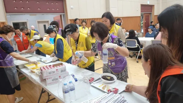 BandiView_BandiView_240729 사랑의 자장면나눔 (9).jpg