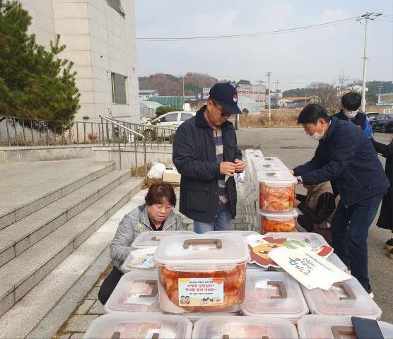 BandiView_BandiView_241121 봉사스케치-옥정여성의용소방대(도민이전하는자원봉사김장나눔활동) (16).jpg