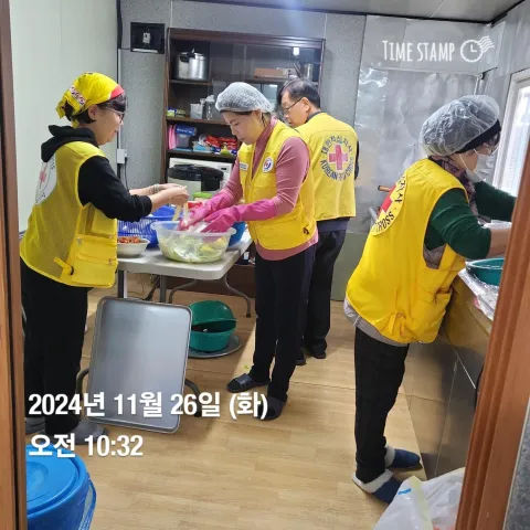 BandiView_BandiView_241126 김장봉사 현장 (1).jpg