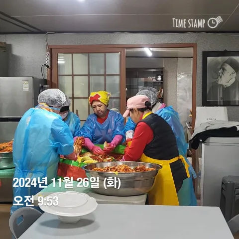 BandiView_BandiView_241126 김장봉사 현장 (13).jpg