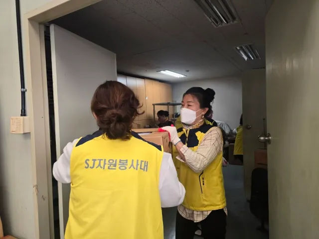 BandiView_BandiView_241126 정리수납 봉사활동 (7).jpg