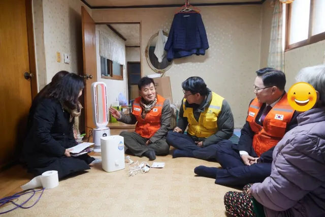 BandiView_BandiView_241216 사랑의온업 방한용품전달식 (11).jpg