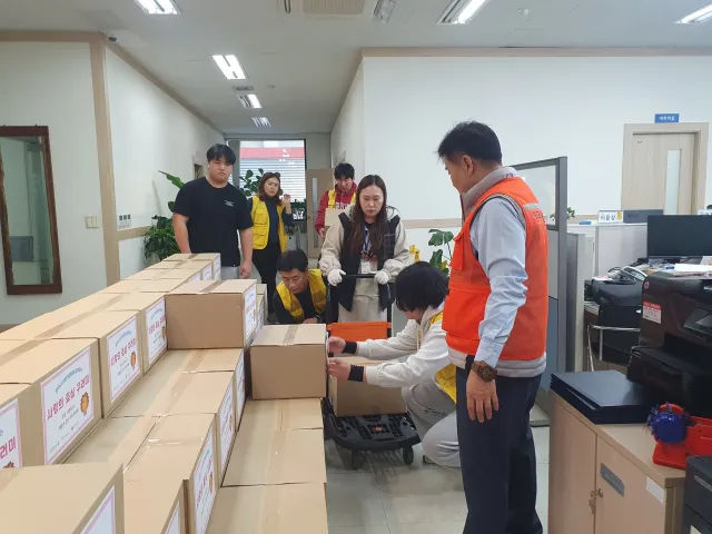 BandiView_BandiView_241219 자원봉사활동 ESG경영 실천을위한 업무협약,사랑의 효심꾸러미 (5).jpg